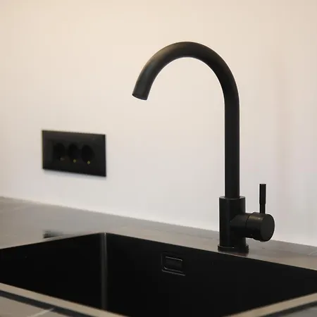 Appartement Modern Steps From The Sea In For 3 *