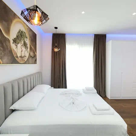 Appartement Modern Steps From The Sea In For 3