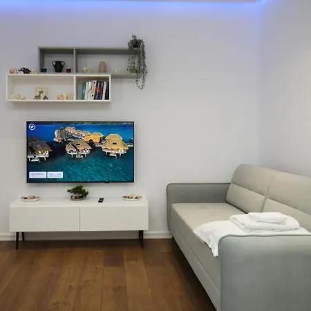 Appartement Modern Steps From The Sea In For 3 Vlorë