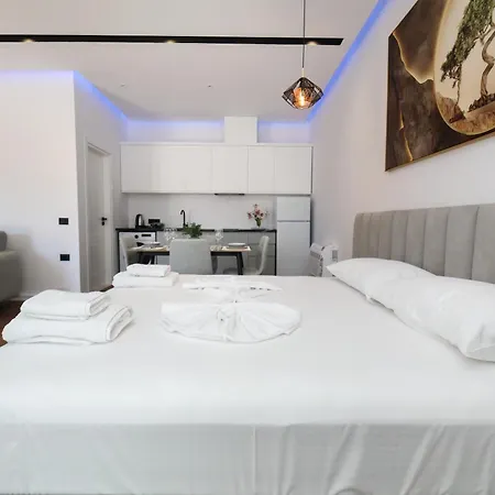 Appartement Modern Steps From The Sea In For 3 Vlorë